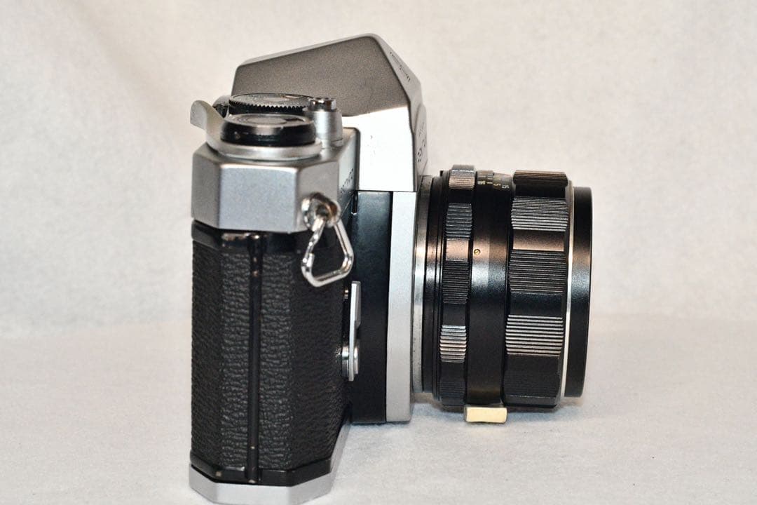 お値引き中 《動作品》pentax sp + 標準レンズ付きフィルムa296