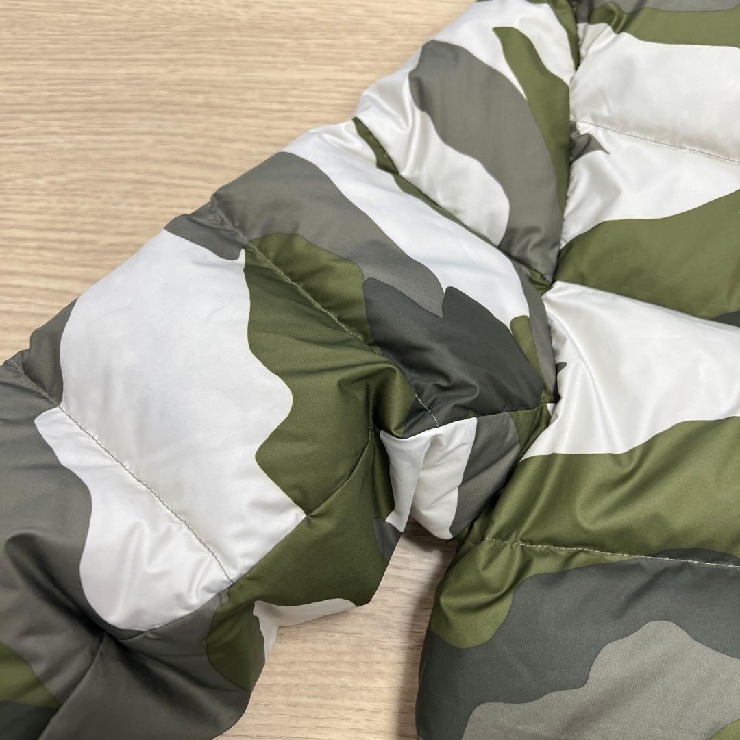 美品 ナイキ 迷彩 カモフラ ダウンジャケット サイズL