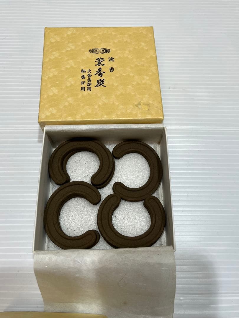 玉和堂　沈香　線香　香炭　白檀　コの字　馬蹄　薫香炭　角型