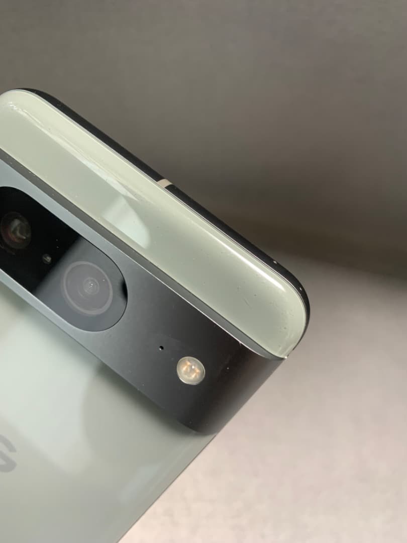 美品 国内版 SIMフリー Google Pixel 8 128GB ヘーゼル色