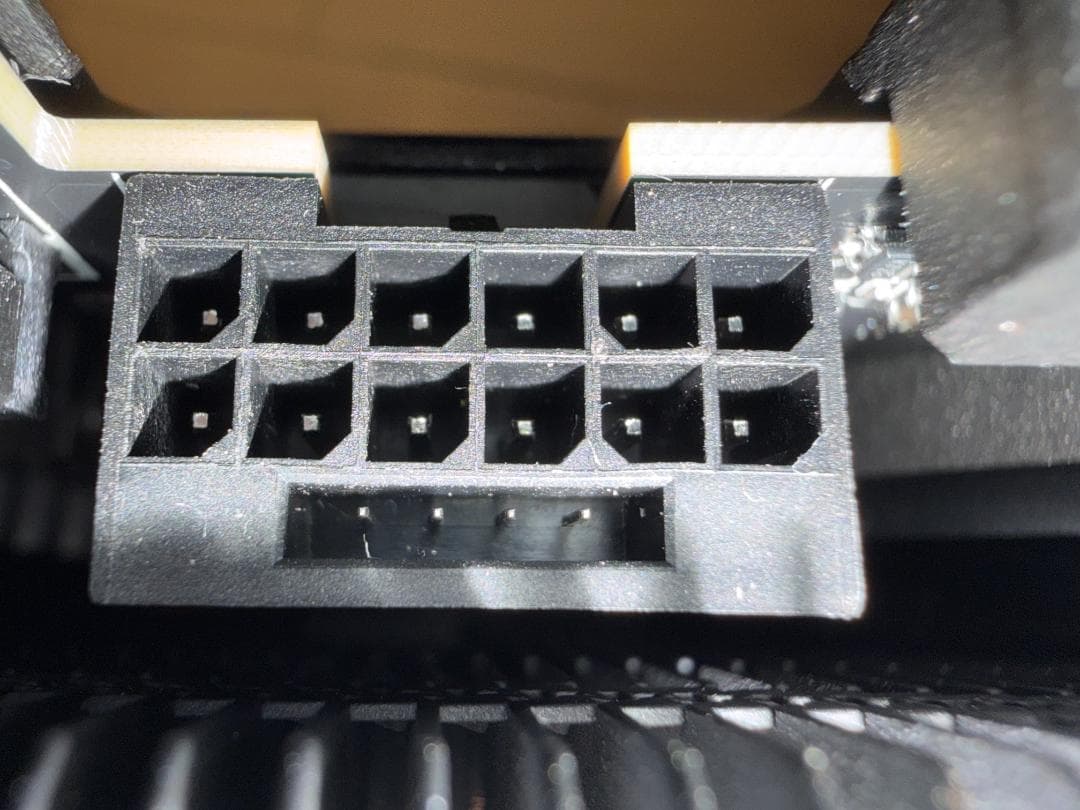 ASUS ROG ASTRAL RTX 5090 中古 (欠品あり)