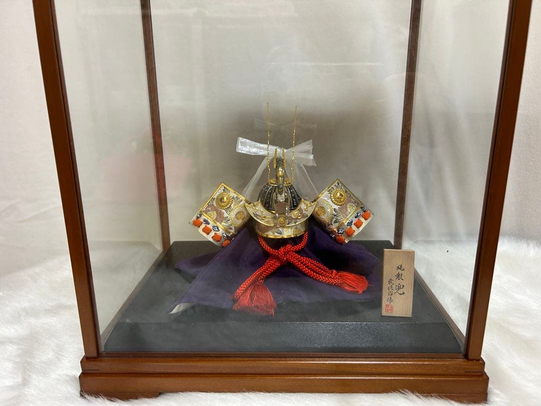 純銀 兜 (剣付) 銀細工 関工芸 武比古 ケース飾り 兜飾り 兜　龍　辰