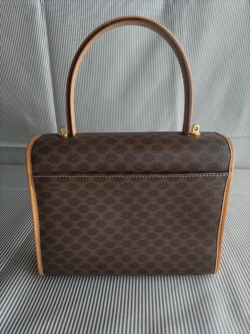 ぴ*き様 値下げ♪ CELINE 　セリーヌ　ハンドバッグ　2way M13　美