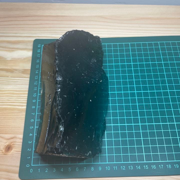 お値下げ　アンダラクリスタル　インドネシア産　 1616g