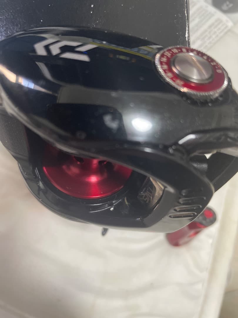 ダイワ TATULA CT ベイトリール ブラック/レッド