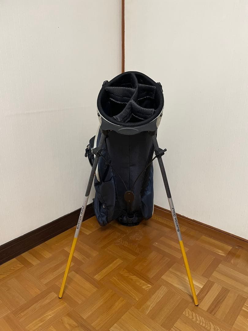 BURTON（バートン）の軽量スタンドゴルフバック