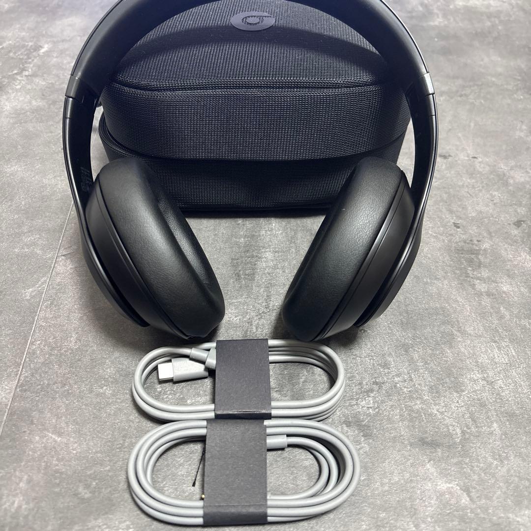 ワイヤレスヘッドフォン Beats Studio Pro ブラック