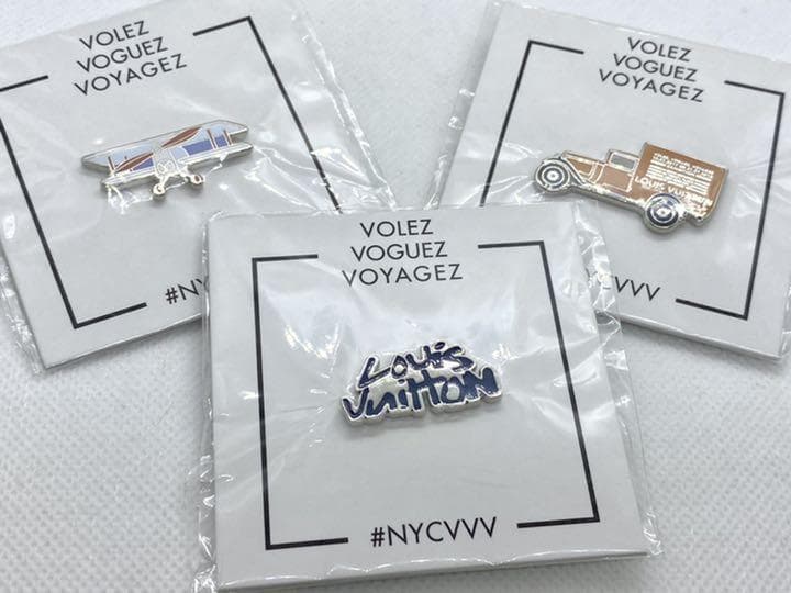 め*ン様 2017's★ ルイヴィトン ★限定 Pin Badge ×３★新品未