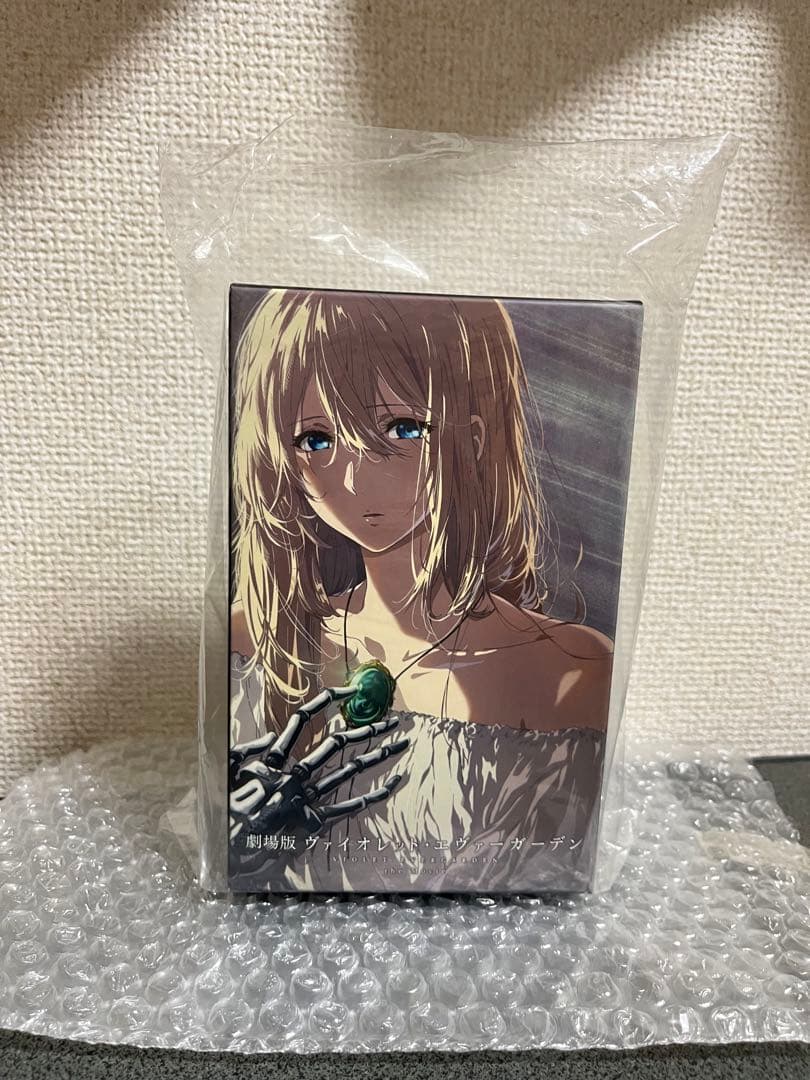 【新品】ヴァイオレットエヴァーガーデン コラボモデル イヤホン