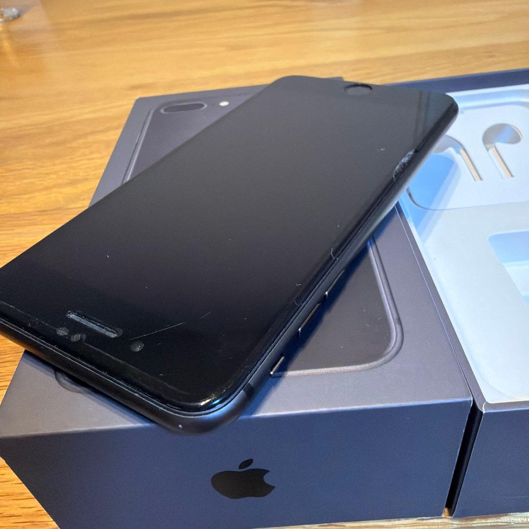 iPhone 8 Plus ブラック 本体　SIMフリー