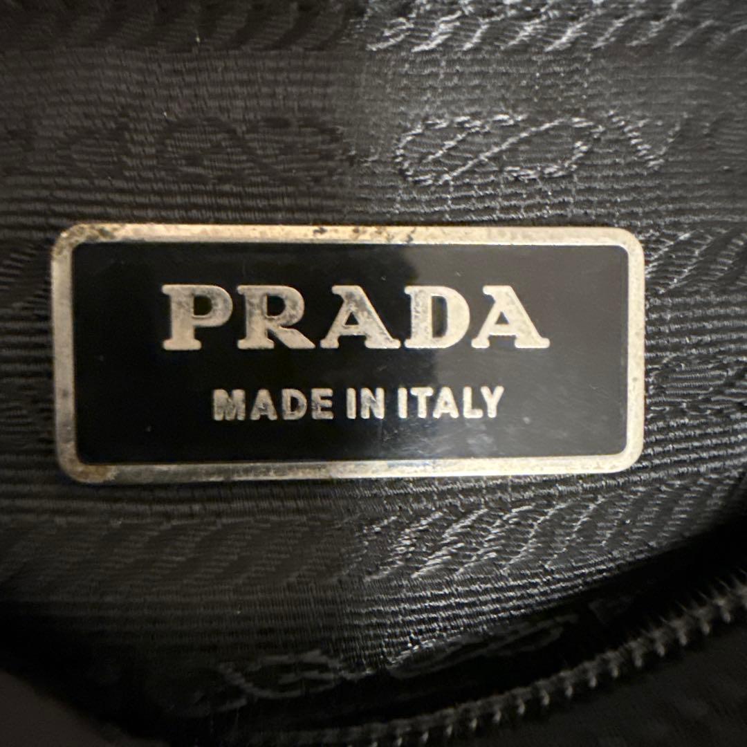 【内側破れあり】ショルダーバッグ　PRADA ナイロン