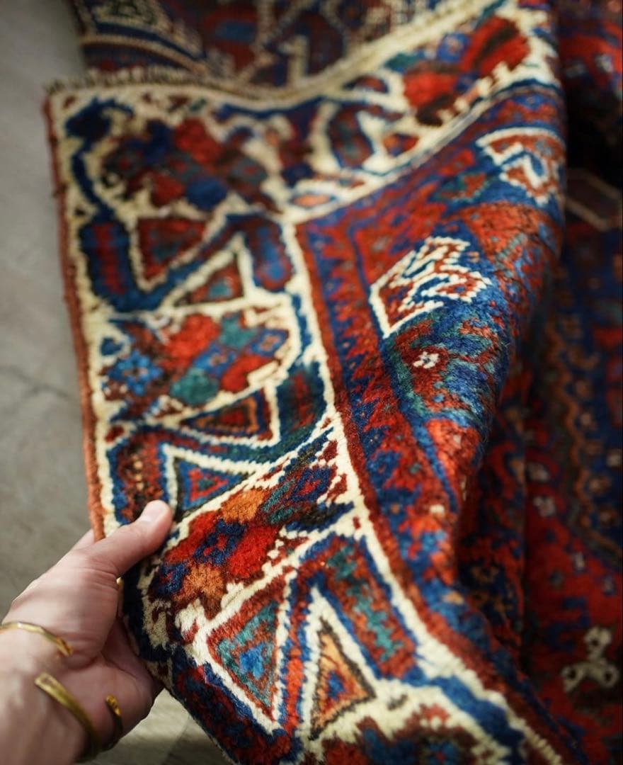 シラーズ　トライバルラグ　ヴィンテージラグ