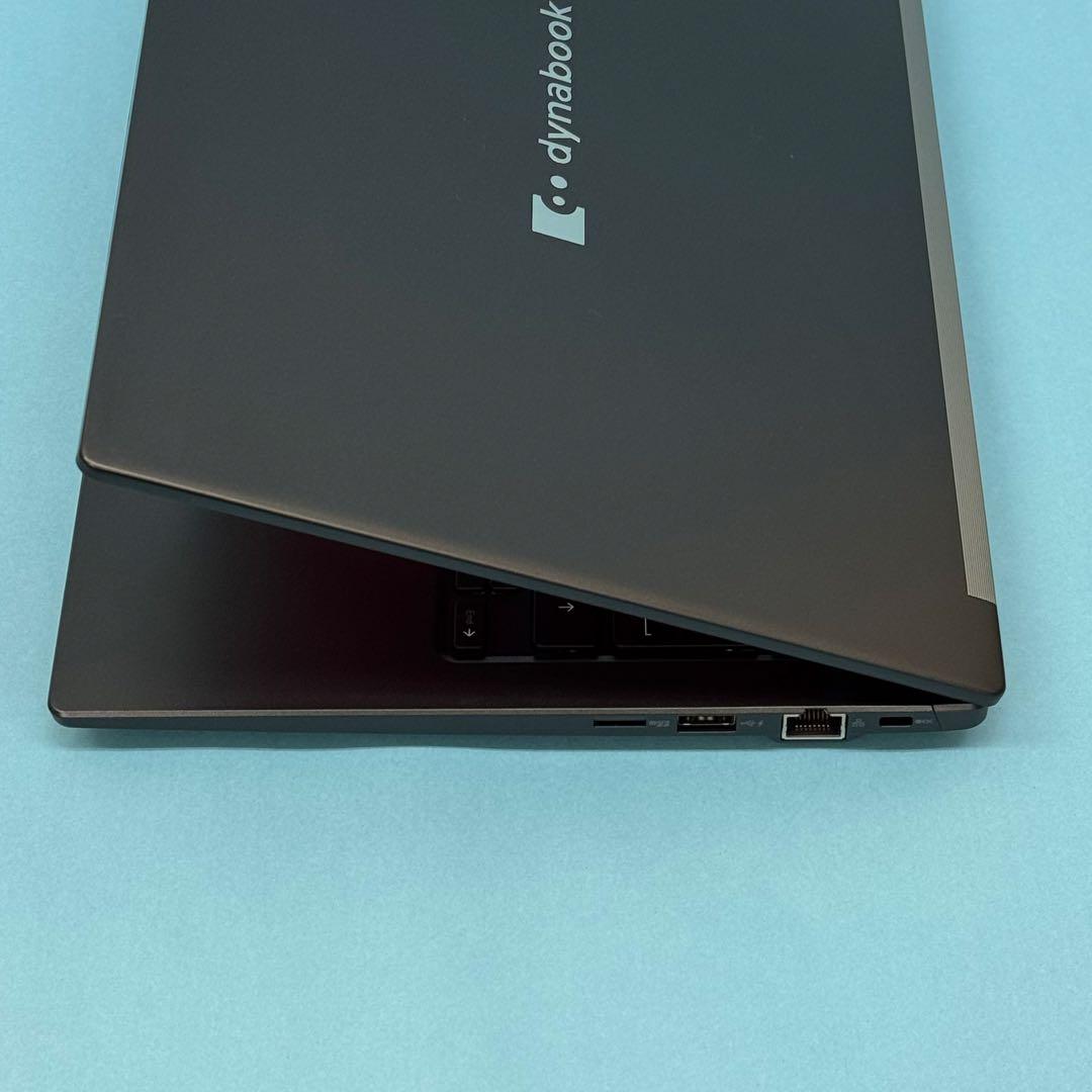 【美品】625 dynabook G83/HU i5-1135G7 16GB