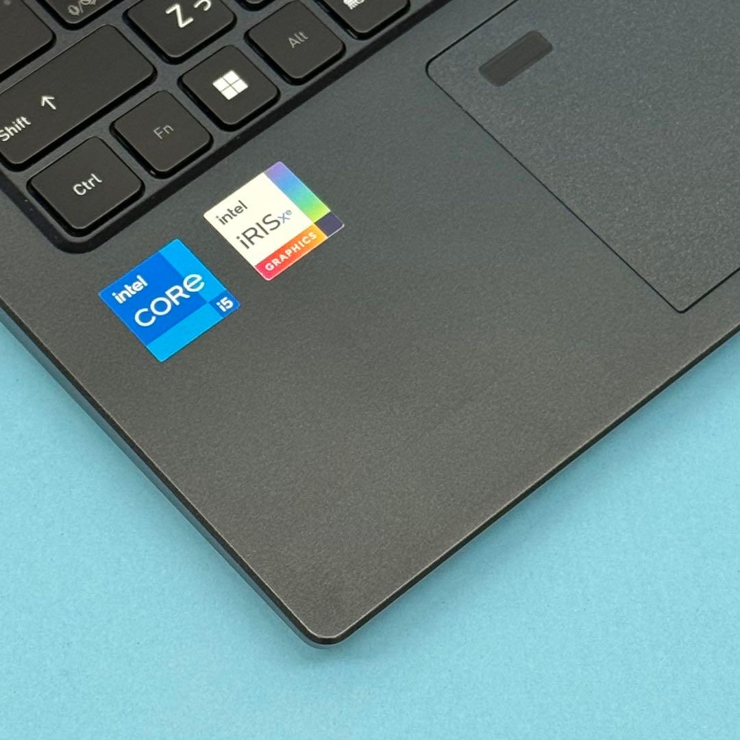 【美品】625 dynabook G83/HU i5-1135G7 16GB