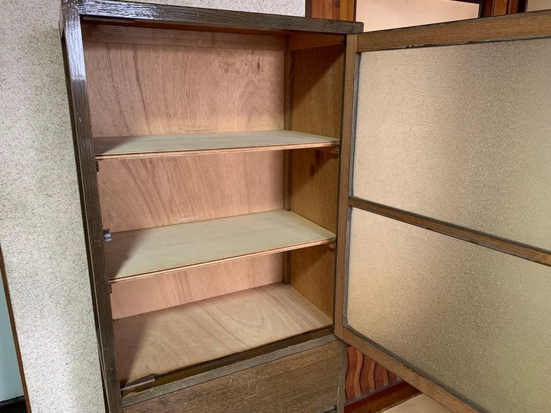 ☆【昭和レトロ】食器棚 キャビネット 型板ガラス