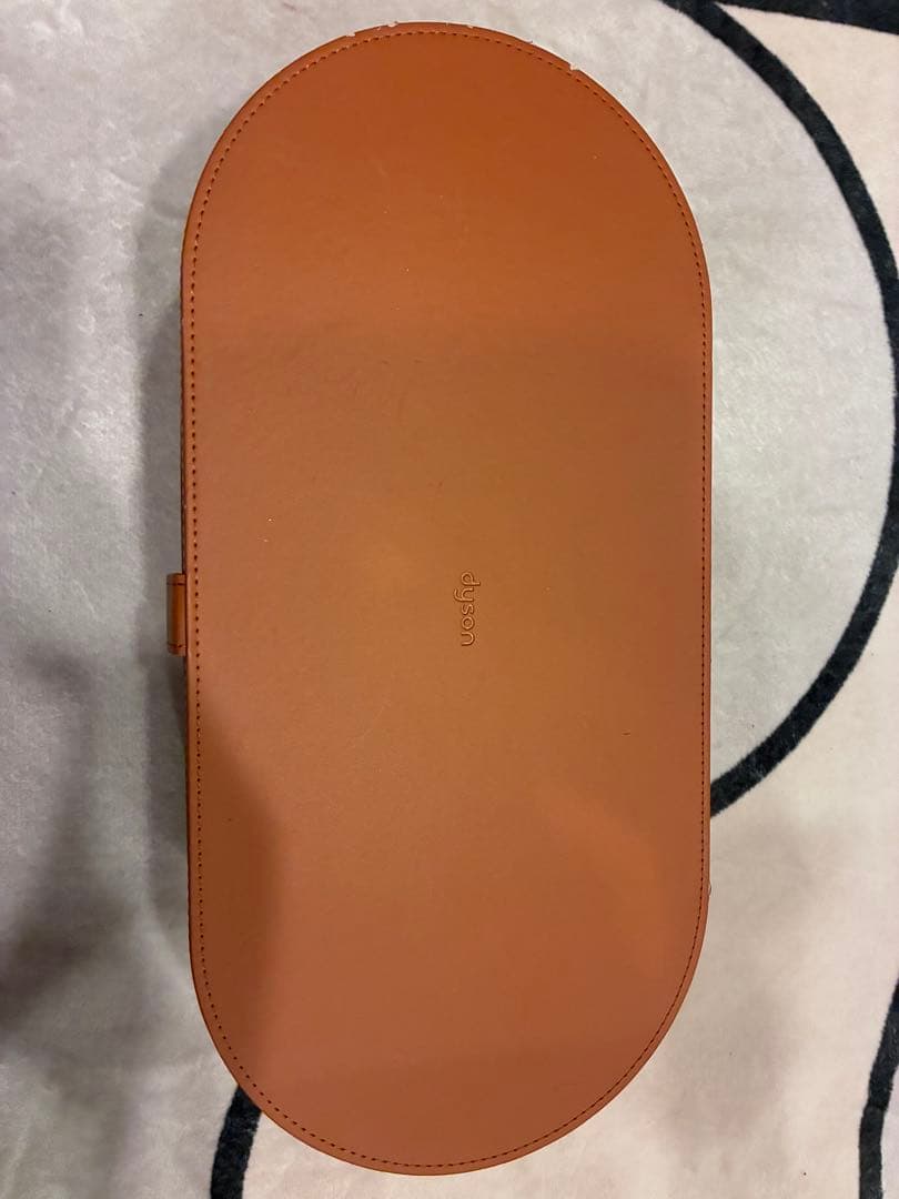 Dyson Airwrap 専用ケース付き