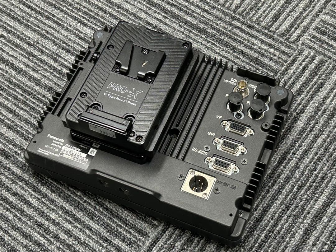 業務用モニター　Panasonic BT-LH8OW 7.9インチモニター