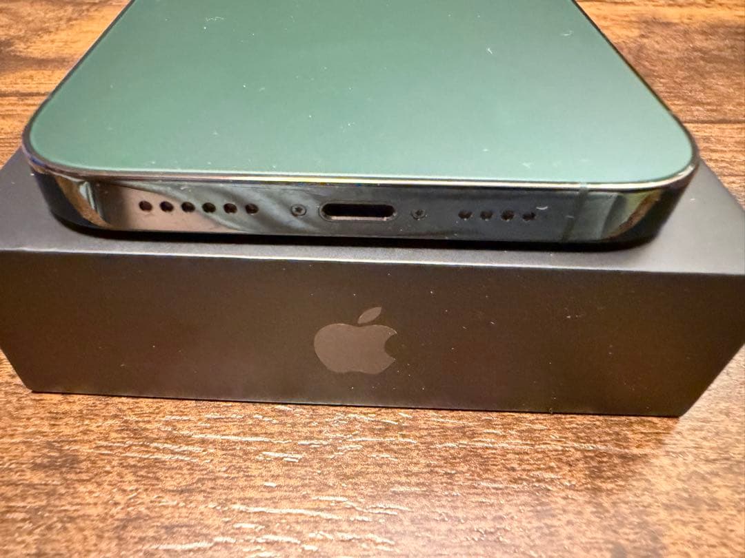 Naka　超美品 iPhone13promax アルパイングリーン