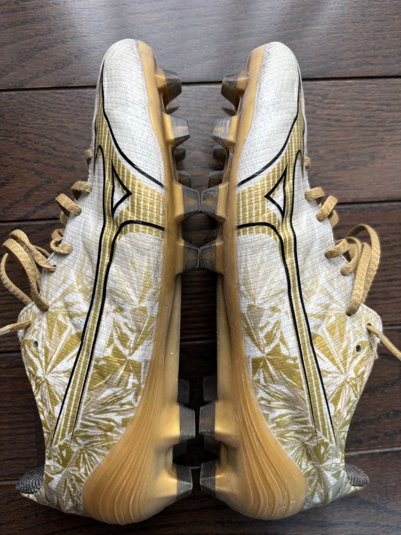 MIZUNO アルファ ELITE サッカースパイク　限定カラー　24cm