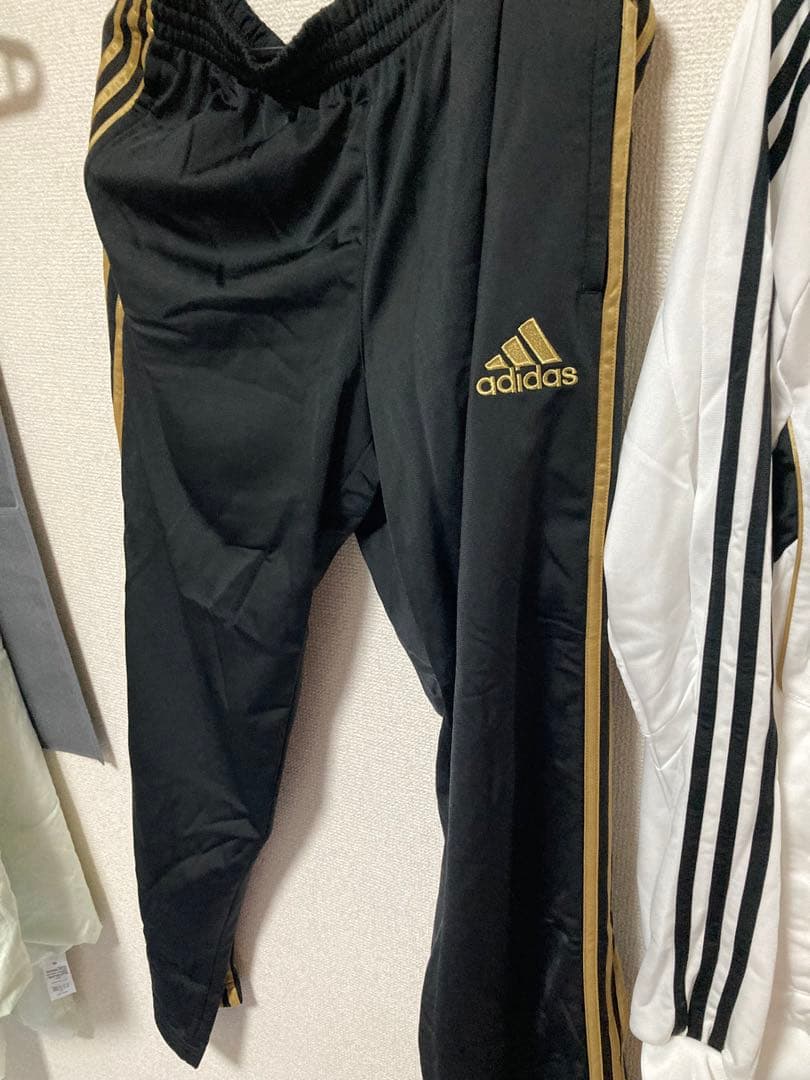 adidas レアルマドリード　上下　Oサイズ