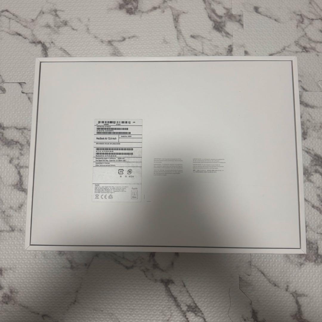 【超美品】MacBook Air M2 13.6インチ ミッドナイト【送料無料】