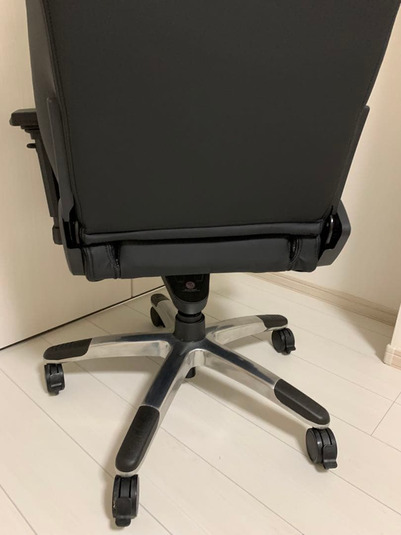 引き取り限定　AKRACING カーボンブラック Premium