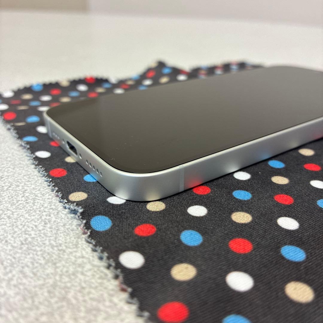 スマートフォン本体 iPhone16e White 128GB