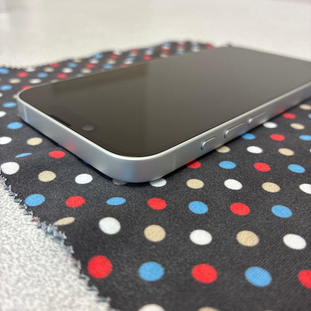 スマートフォン本体 iPhone16e White 128GB