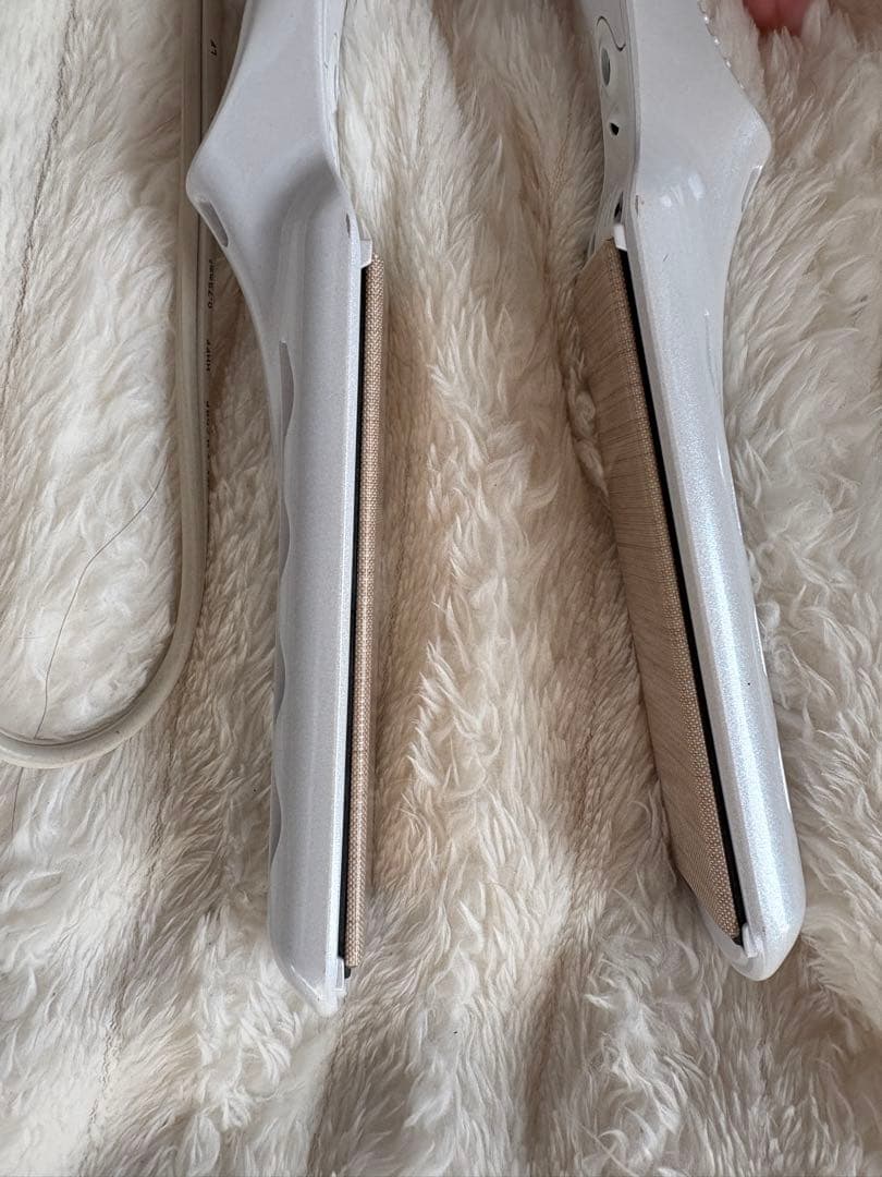 動作確認済み 絹女 KINUJO ストレートアイロン