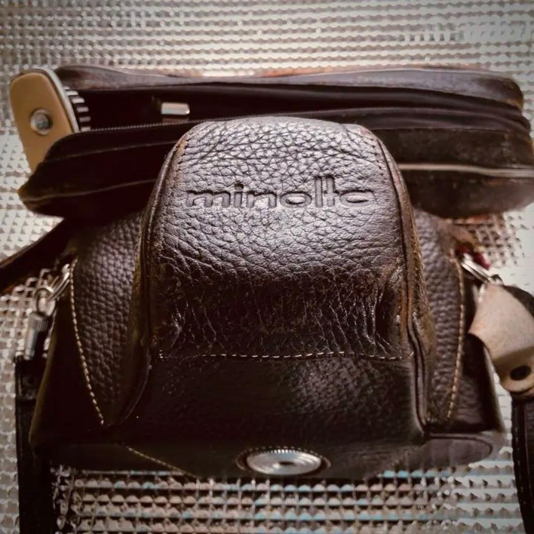 Minolta& King フィルムカメラと三脚