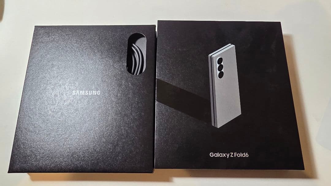 ​【超美品おまけ多数】Galaxy Z Fold6 256GB 国内SIMフリー