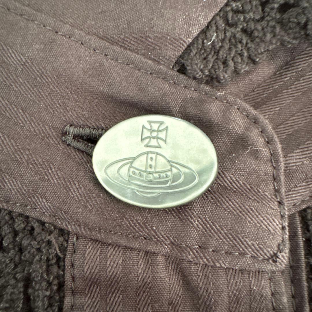 【ヴィヴィアンウエストウッド】長袖シャツ 黒　ブラウス　予備ボタン付き