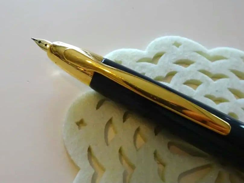 小っちゃい字書くのにおすすめ☆キャップレス万年筆　18K　細字　グレー