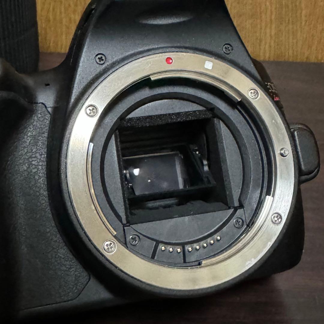 Canon eos kiss x10 レンズ2本付き