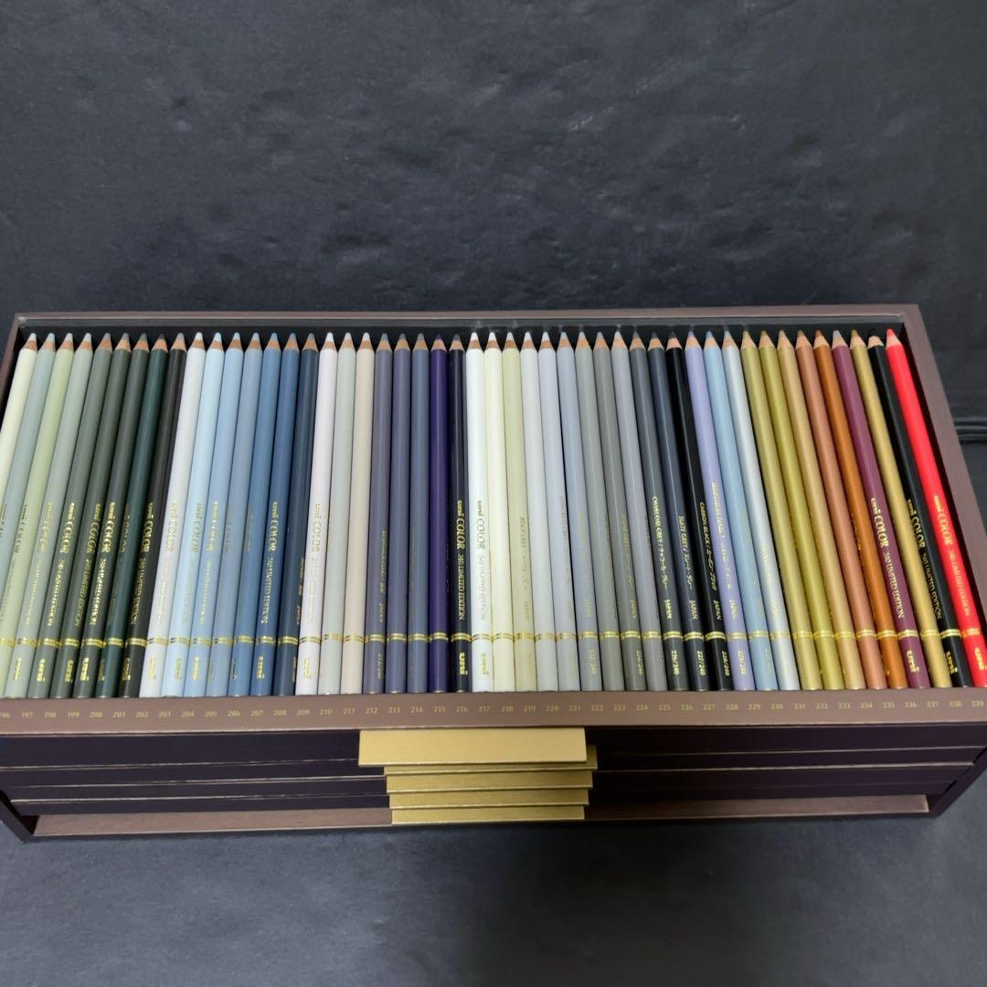 未使用 ユニ50周年記念 uniCOLOR240 LIMITED EDITION