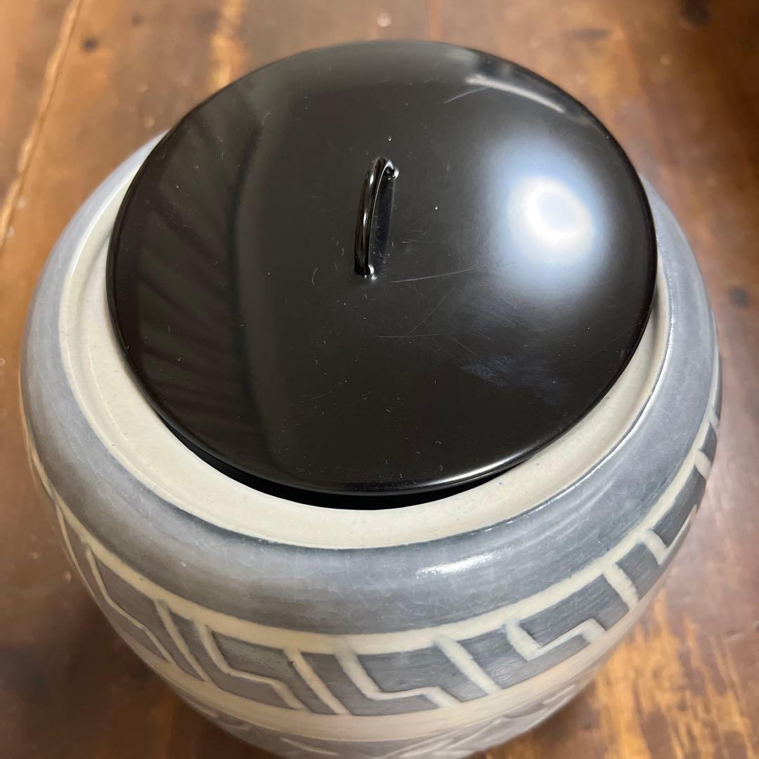 作家　陶芸作家　茶道具　水指　刻文水指　工芸品