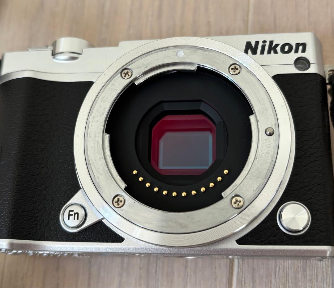 【匿名発送】Nikon 1j5 ダブルズームレンズキット