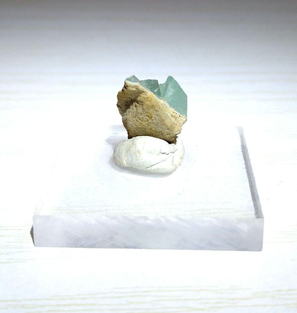 フォスフォフィライト （燐葉石）　超希少宝石 鉱物標本