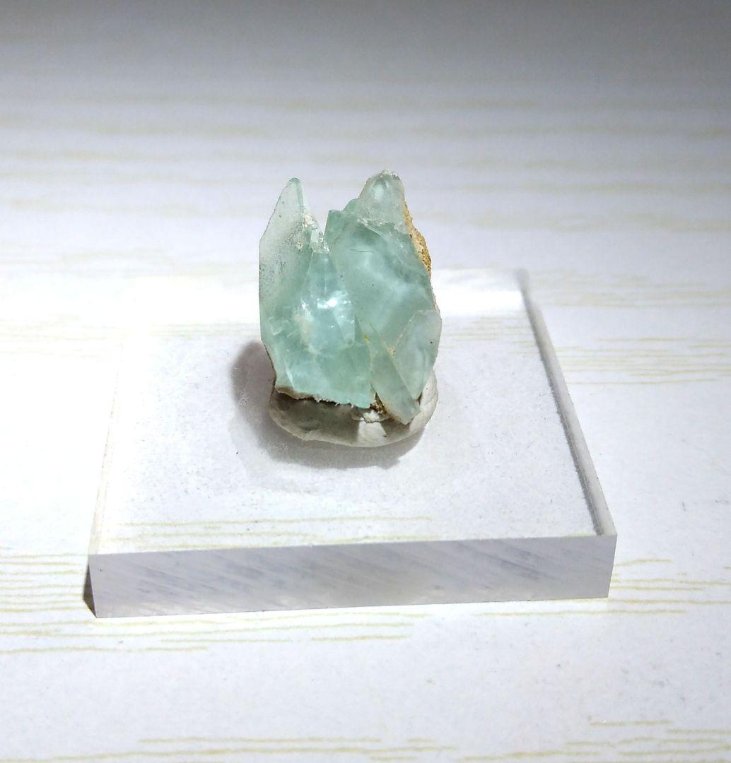 フォスフォフィライト （燐葉石）　超希少宝石 鉱物標本