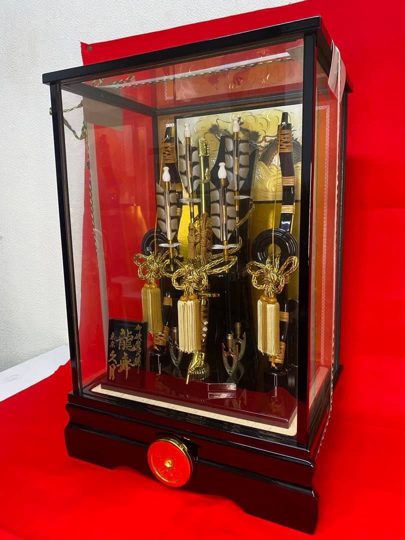 東京久月　家紋付破魔弓ガラスケース１５号・間口約３7×奥行約２８×高さ約５７㎝