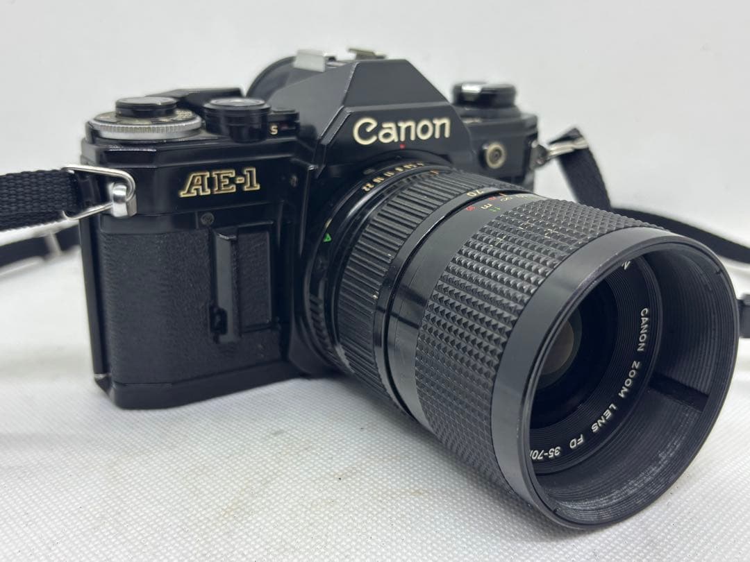 CANON AE-1 + FD 35-75mm f4レンズ付 動作良好