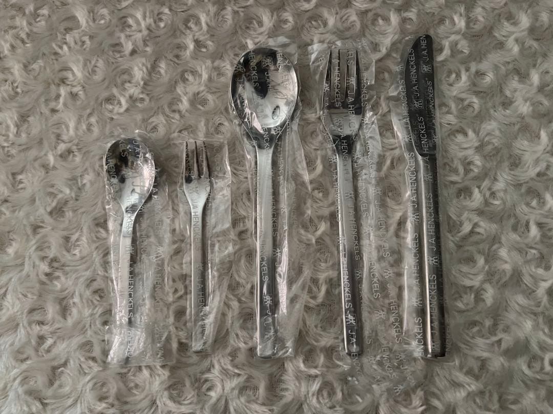 ツヴィリング ヘンケルス　カトラリーセット　ハンゼアティック　ディナーセット