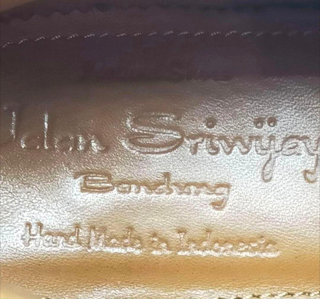 【美品】ジャランスリウァヤ　サイドゴアブーツ　黒　ブラック　レディース