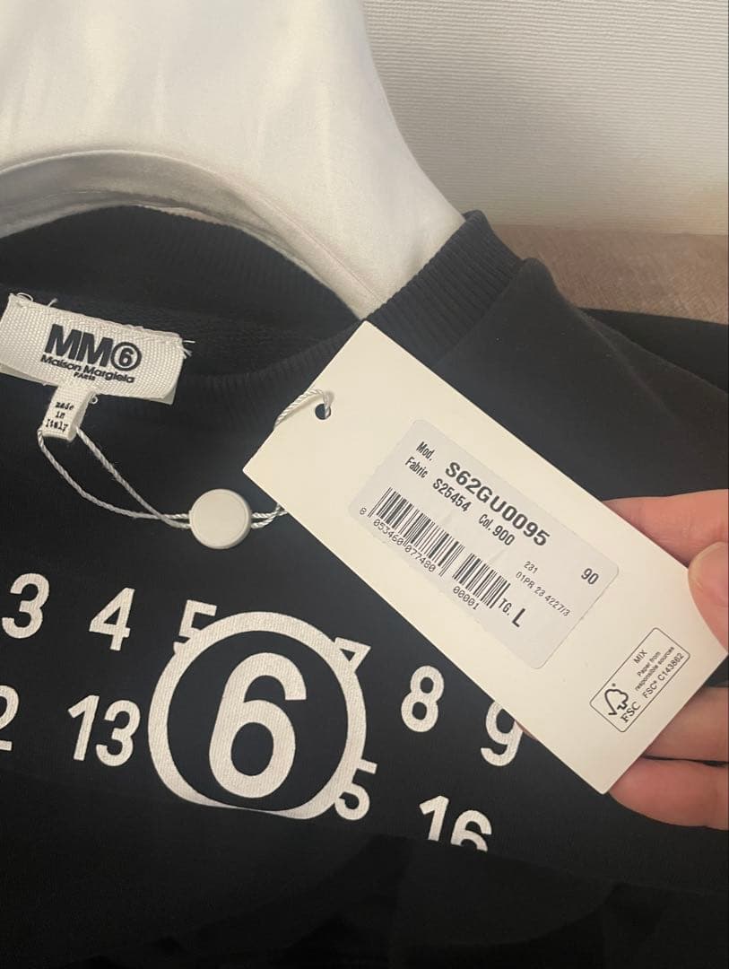 【新品未使用】 MM6 クロップド スウェット ブラック