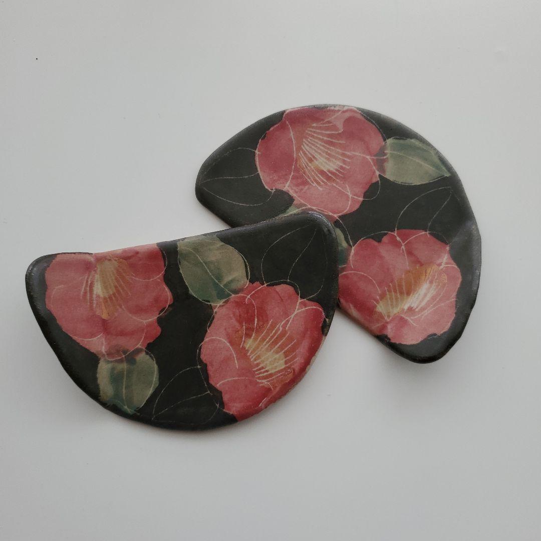 花柄陶器皿 半月型 2枚セットお菓子　ケーキ　お茶受け