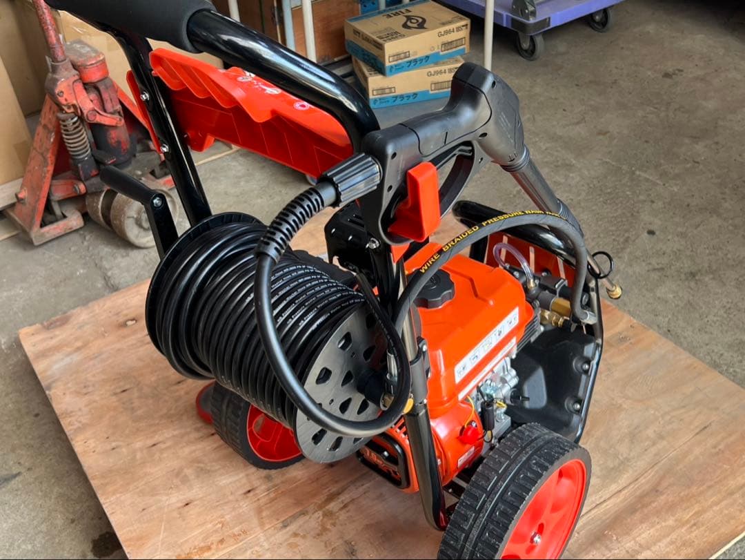 エンジン式高圧洗浄機 23MPa 7馬力 9.5/min コードレス 高出力