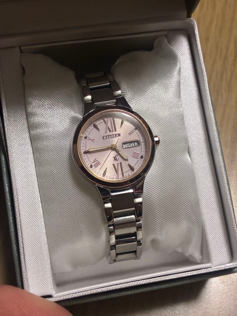ぱ*る様 【美品】CITIZEN XC シチズン クロスシー 腕時計 EW322