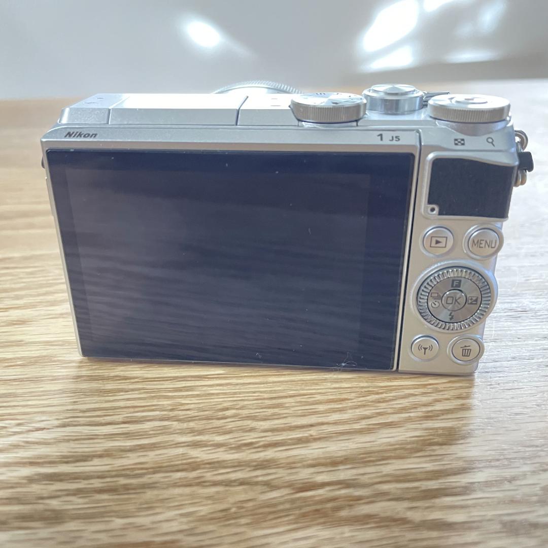 NIKON 1 J5 ダブルレンズキット+望遠ズーム+レザージャケット+おまけ付