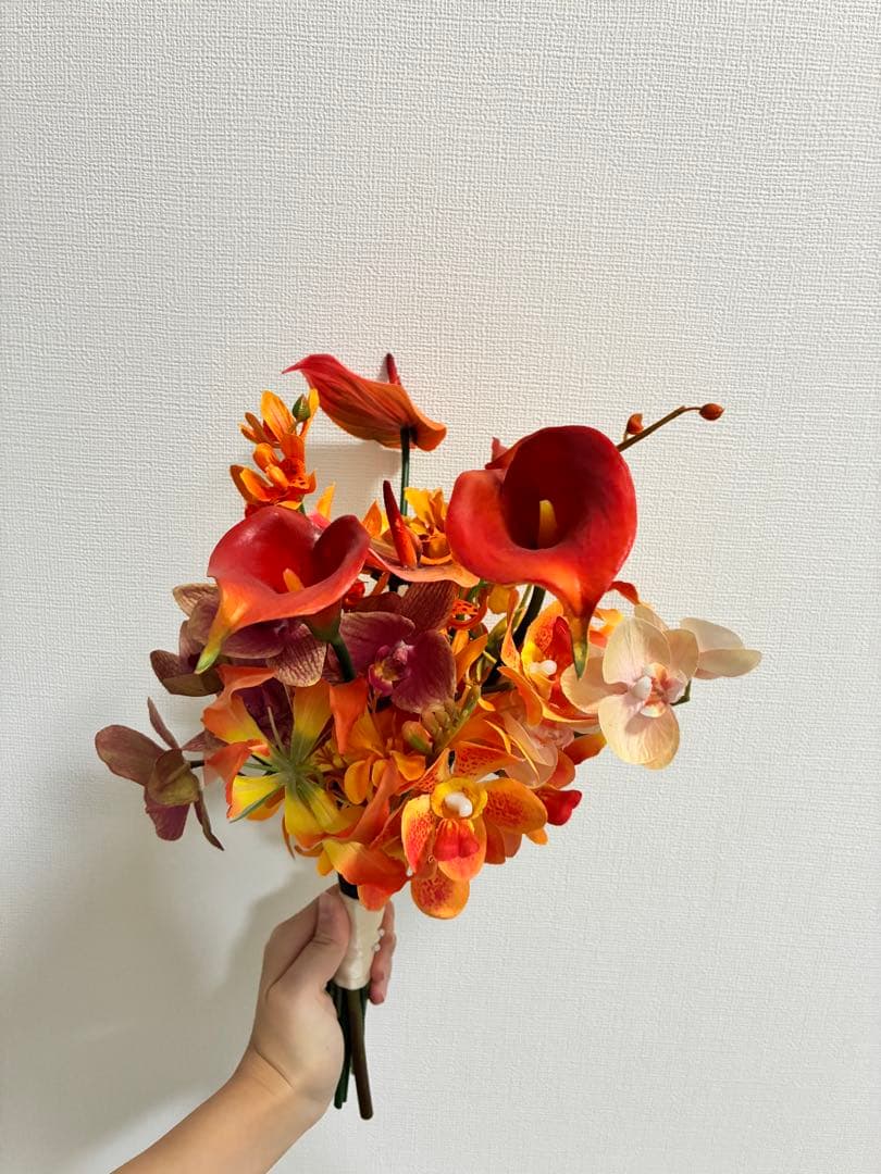 【引越しのため今月処分】オレンジ赤色プリザーブドフラワーブーケ　ブートニア