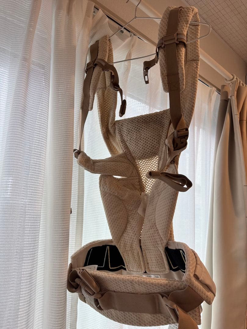 Ergobaby OMNI Breeze ベージュ 抱っこ紐
